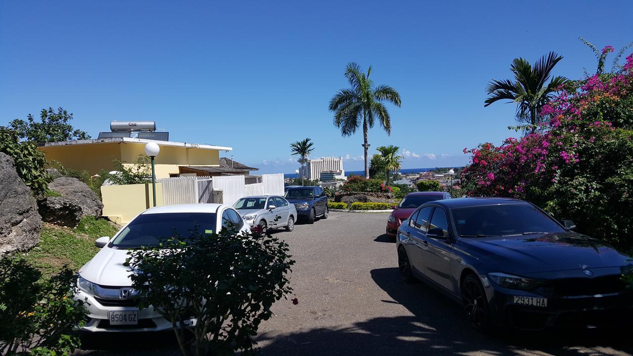 Studio19 At Mystic Ridge Apartman Ocho Rios Kültér fotó