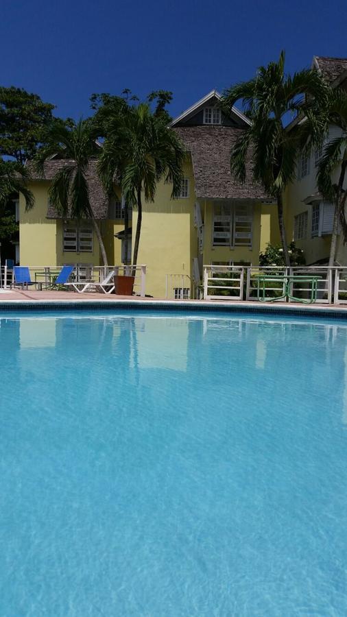 Studio19 At Mystic Ridge Apartman Ocho Rios Kültér fotó