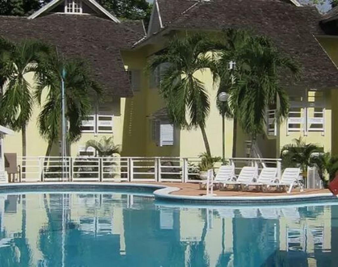 Studio19 At Mystic Ridge Apartman Ocho Rios Kültér fotó